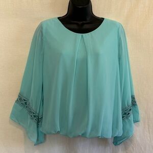 I-36 A. Byer Blue Lined Elastic Waist Lace Detail Flared Sleeve Blouse Size S